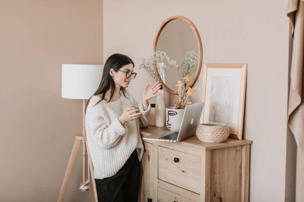 ilustrasi work from home (pexels.com/Vlada Karpovich)