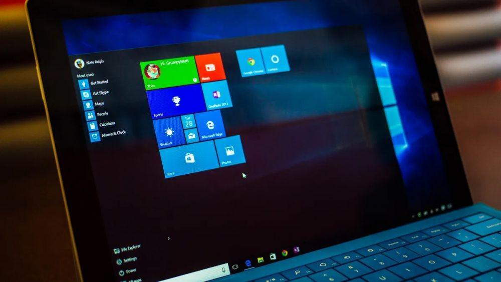 7 Alasan Mengapa Kamu Harus Menghindari Windows Versi Bajakan