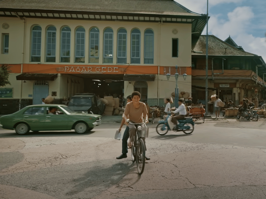 pemeran Gepeng di dalam Srimulat: Hil yang Mustahal (dok. MNCP Movie/Srimulat: Hil yang Mustahal)