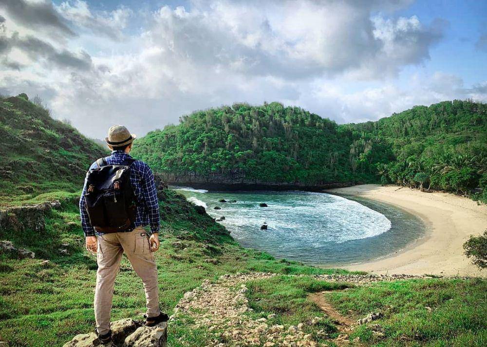 Pantai Bercak (instagram.com/lantulan_mifa_dana)