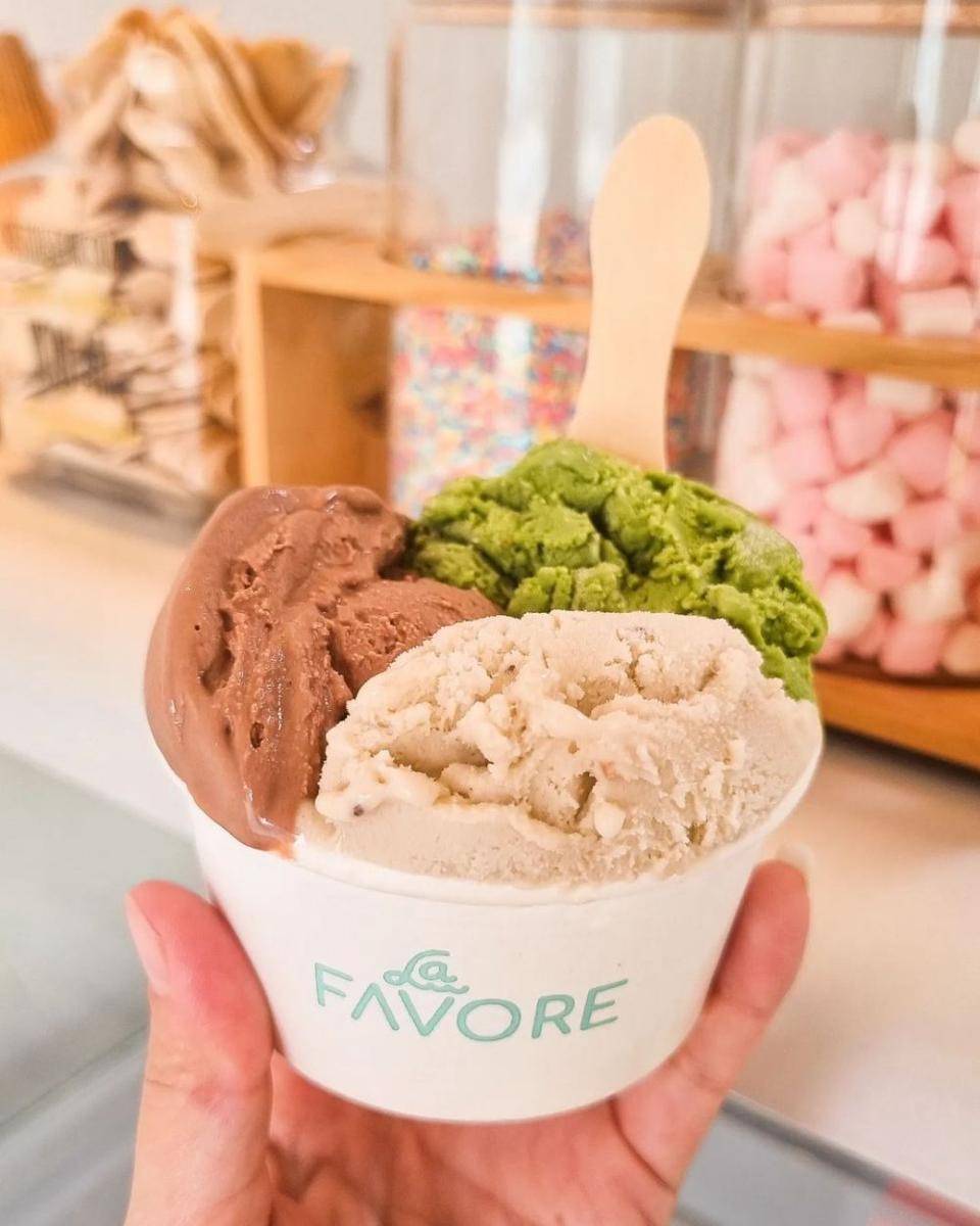 gelato large cup dari La Favore (instagram.com/lafavore_gelato)