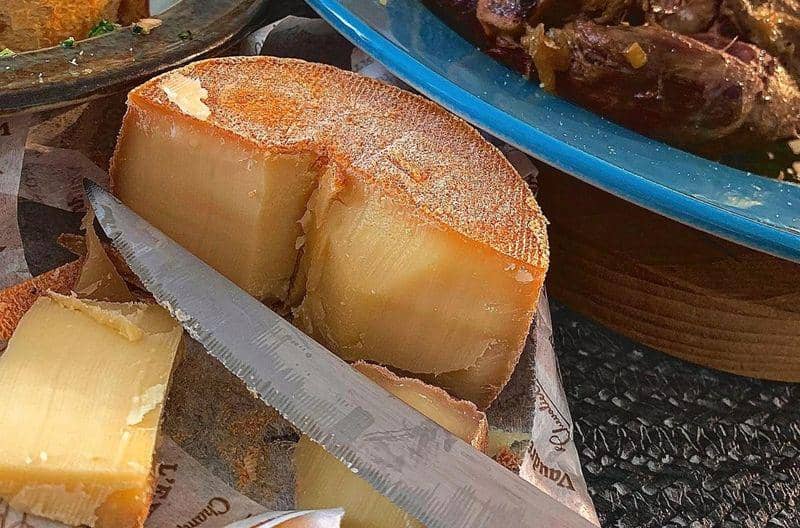 Oka cheese (instagram.com/iti_barbiere)