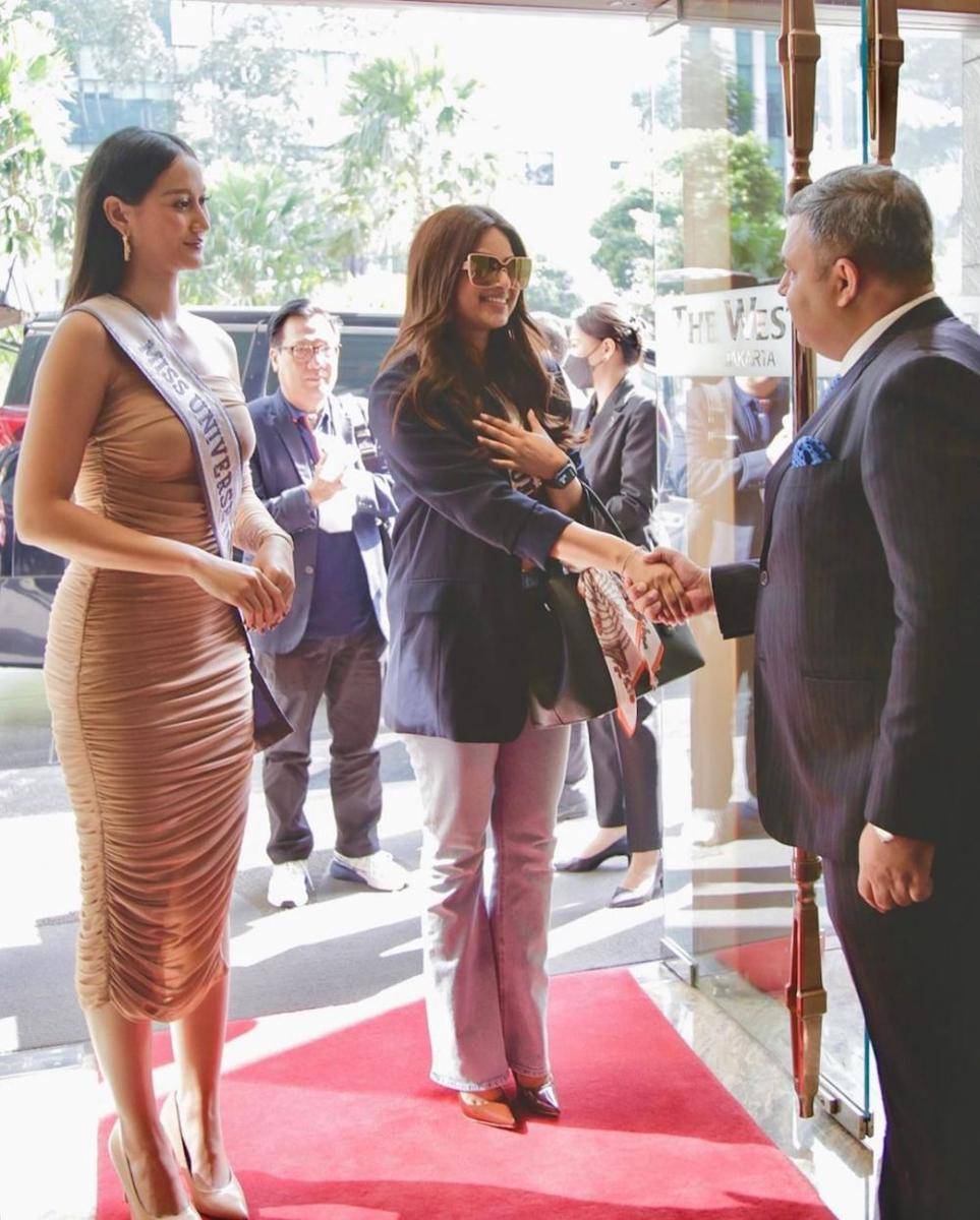 Harnaaz Sandhu, Miss Universe 2022 tiba di Indonesia (instagram.com/officialputeriindonesia)