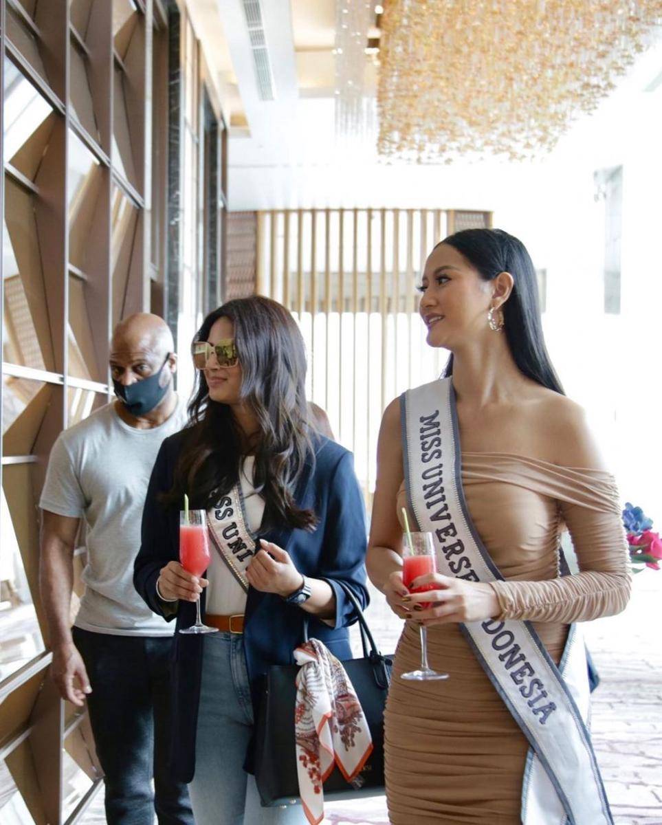 Harnaaz Sandhu, Miss Universe 2022 tiba di Indonesia (instagram.com/officialputeriindonesia)