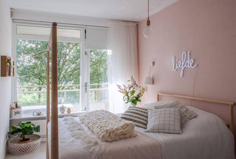 Ilustrasi kamar tidur. (apartmenttherapy.com)
