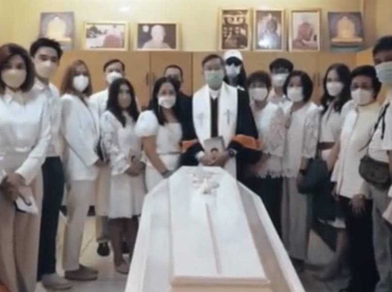 prosesi kremasi jenazah Tangmo Nida (tiktok.com/jia_dailyupdatestangmo)