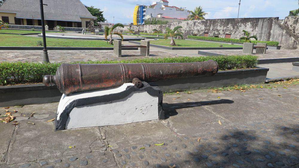 Meriam di Benteng Kalamata (google.maps/jumnan kuswandana)