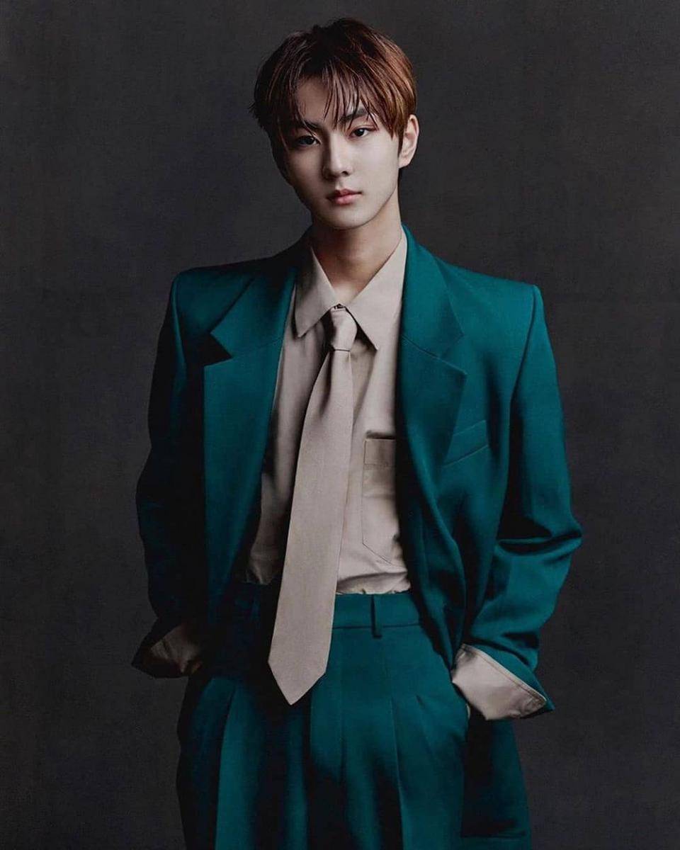 ide outfit suit ala Jungwon ENHYPEN (Instagram.com/jungwon_enhypenn)