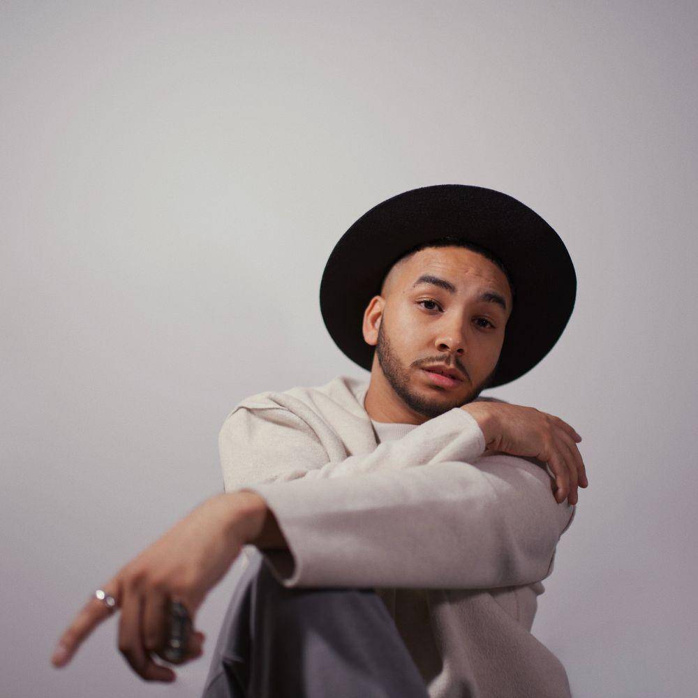 Trilby hat (unsplash.com/Korie Cull)