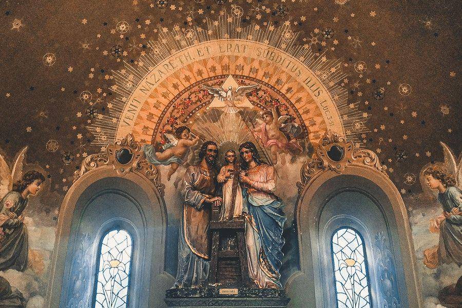 ilustrasi gereja (pexels.com/Thgusstavo Santana)