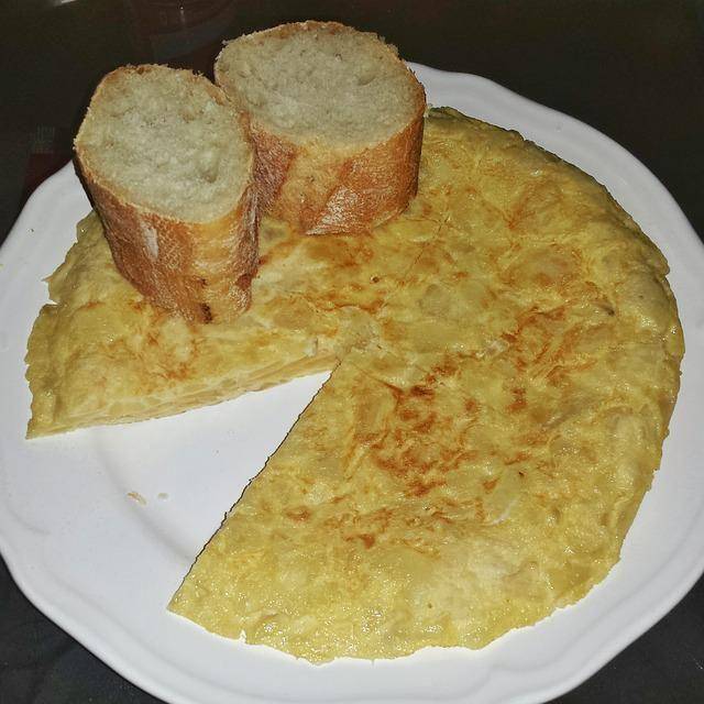 ilustrasi omelet kentang (pixabay.com/iCurro)
