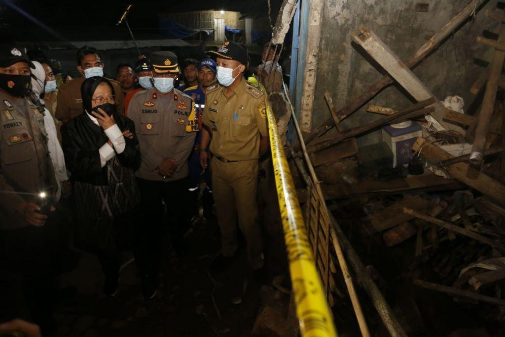 Risma Minta Warga di Kawasan Rawan Bencana Pindah Rumah
