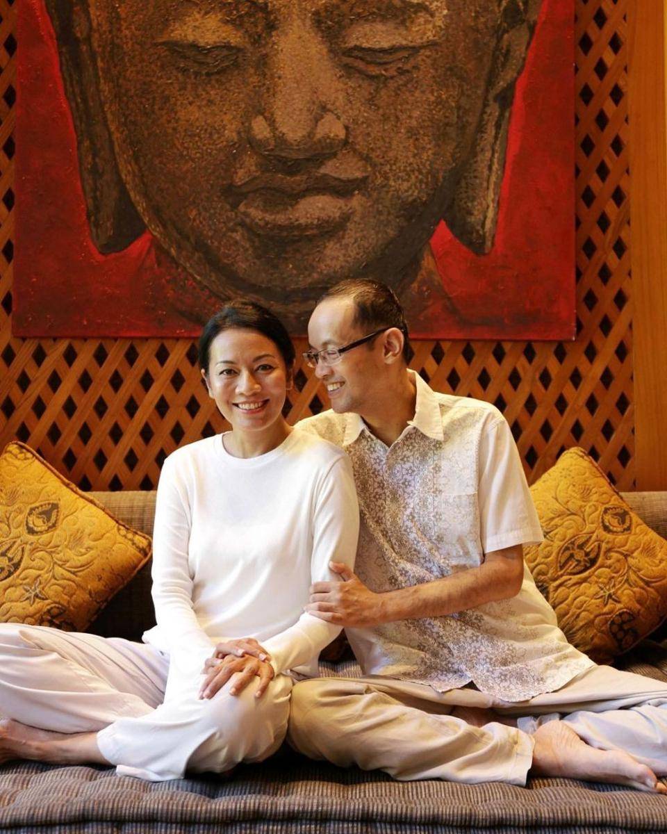 potret Dewi Lestari dan Reza Gunawan (instagram.com/deelestari)