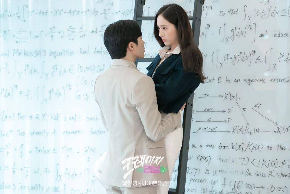 Krystal Jung dan Kim Jae Wook dalam Crazy Love (instagram.com/kbsdrama/)