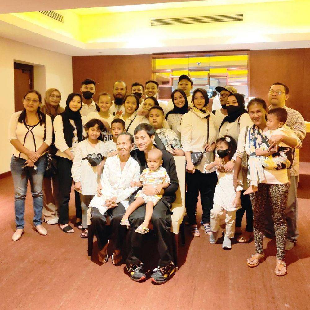potret keseruan nonton bareng film Srimulat (instagram.com/bojvoyek)