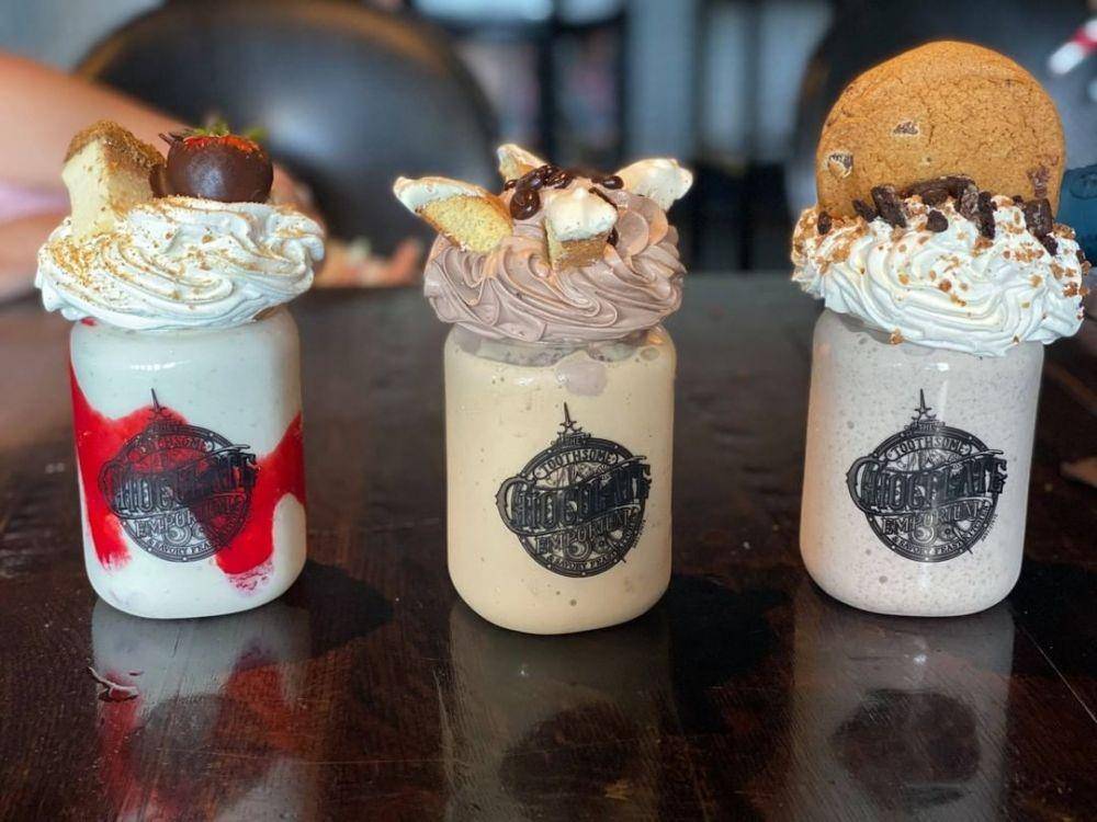 milkshake (instagram.com/wishuponastarwithaudre)