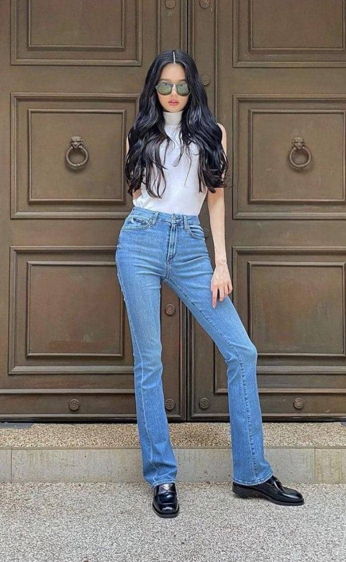jeans Woonyoung IVE (instagram.com/izone___jangwonyoung)