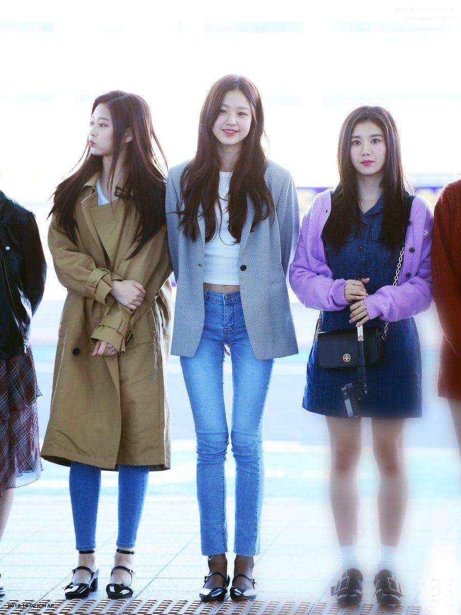 jeans Woonyoung IVE (twitter.com/karinaa00480465)