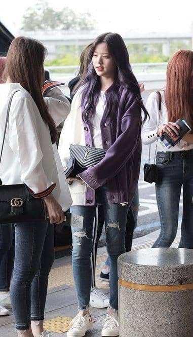 jeans Woonyoung IVE (instagram.com/izone___jangwonyoung)