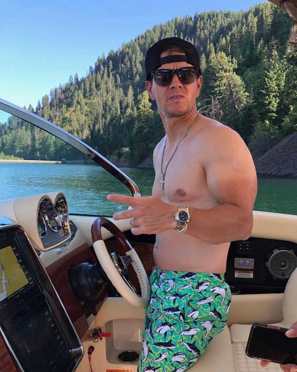 Mark Wahlberg (instagram.com/markwahlberg)