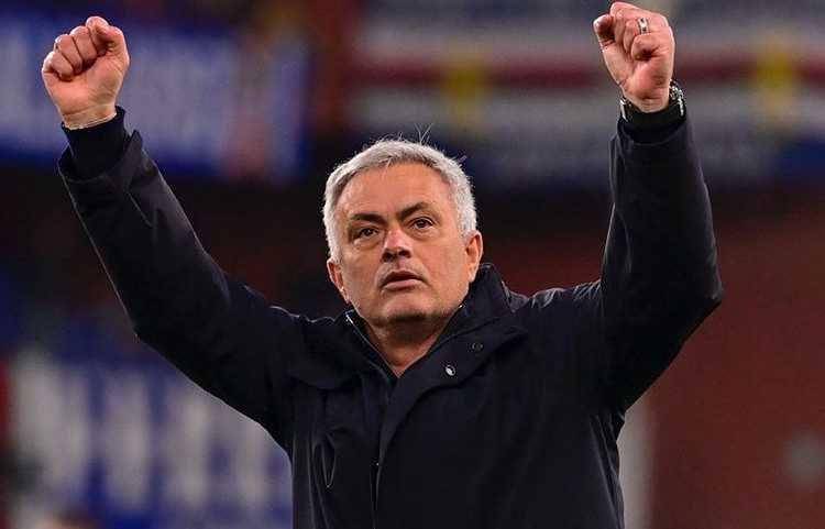 Jose Mourinho (instagram.com/@officialasroma)