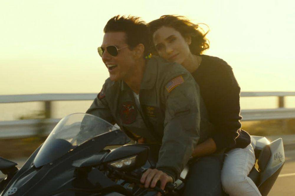 Tom Cruise dan Jennifer Connelly dalam film Top Gun: Maverick (dok. Paramount Pictures/Top Gun: Maverick)