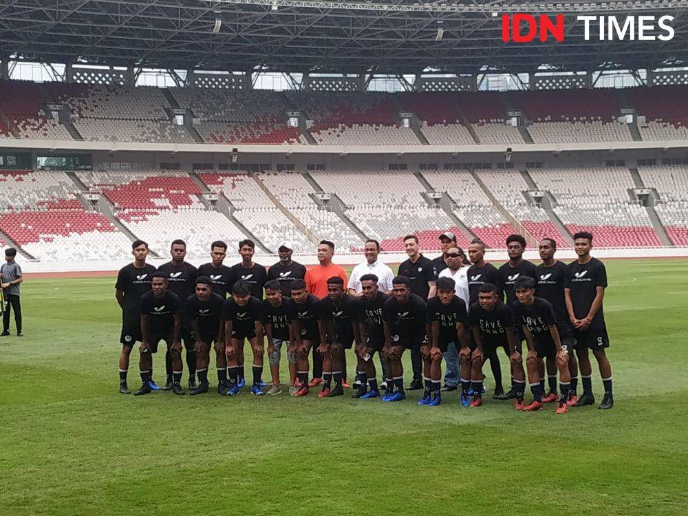 Mesut Oezil dalam acara coaching clinic bersama Concave. (IDN Times/Sandy Firdaus)