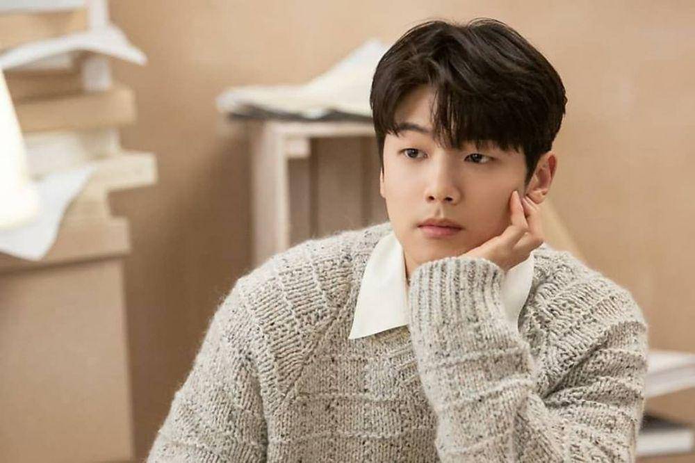 Kang Min Hyuk (instagram.com/mr_kanggun/)