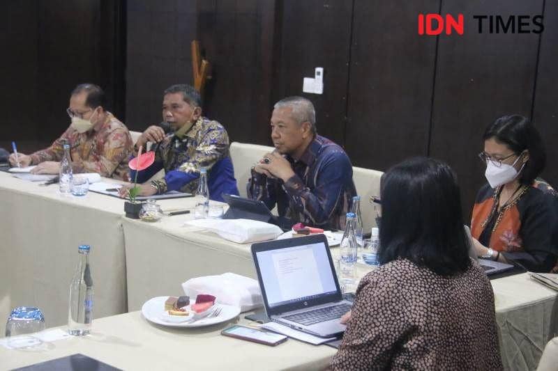 Bupati PPU. Ir. H. Hamdam saat menyampaikan usulan pinjam pakai lahan pertamina untuk bendungan lawe-lawe (IDN Times/ Ervan)