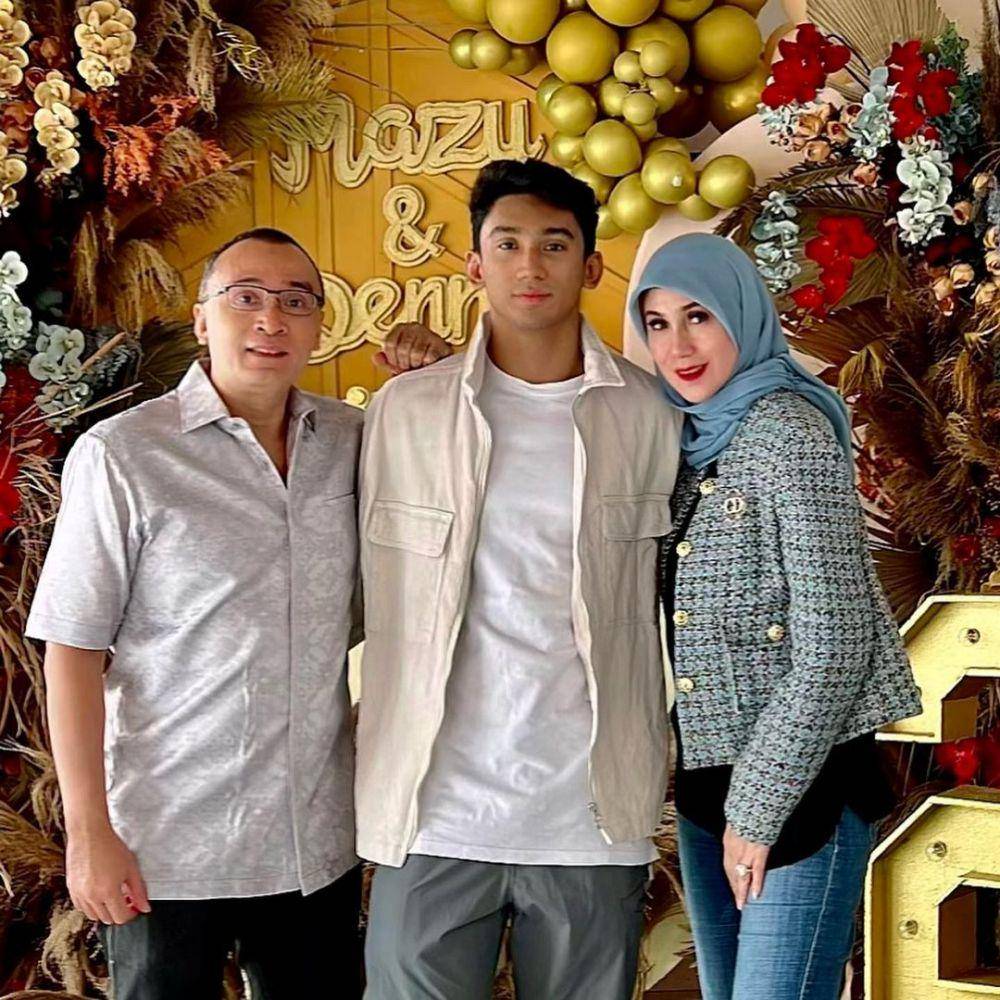 potret keluarga Marini Zumarnis (instagram.com/marinizumarnisreal)