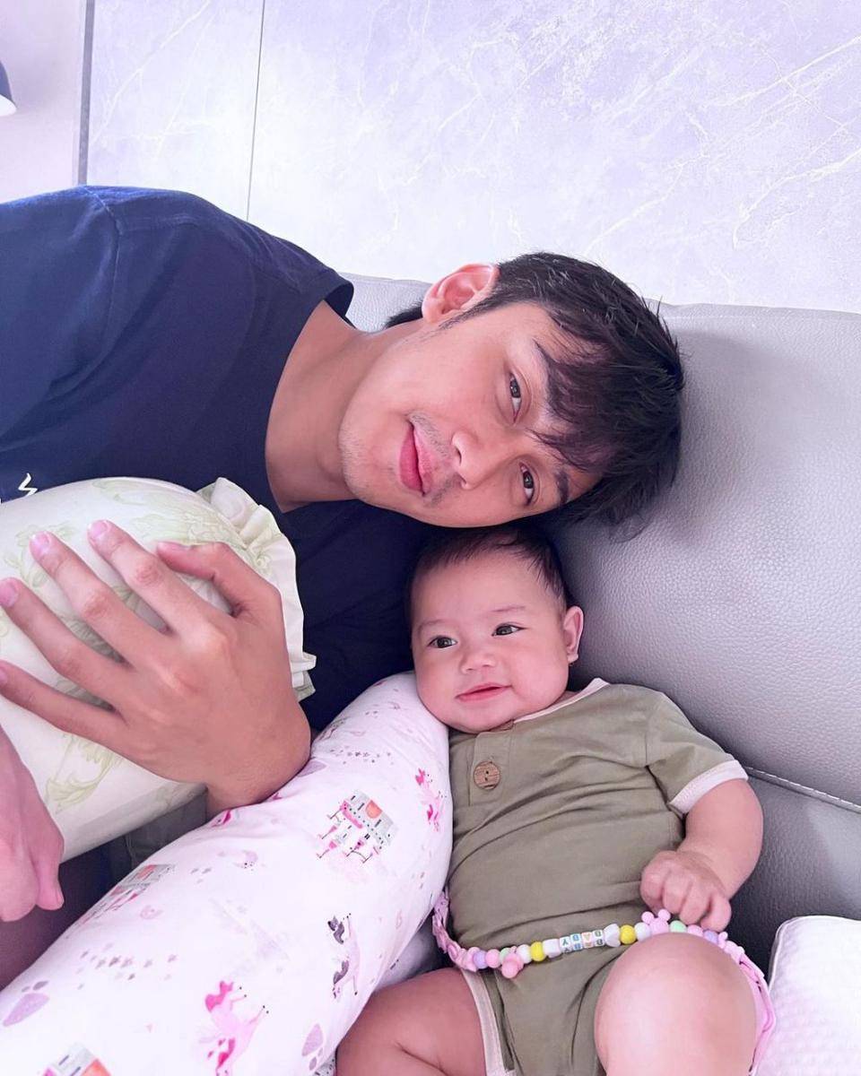 Hito Caesar dan buah hati (instagram.com/babybible911)