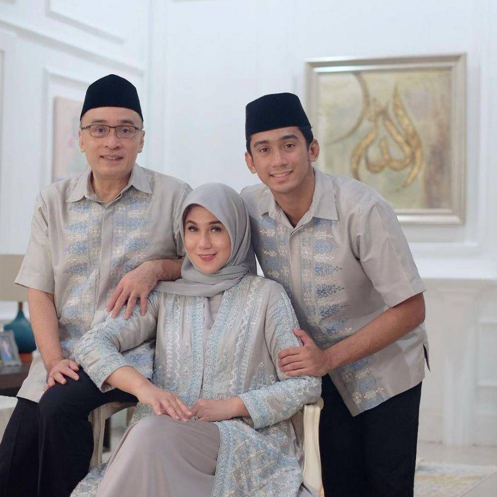 potret keluarga Marini Zumarnis (instagram.com/marinizumarnisreal)