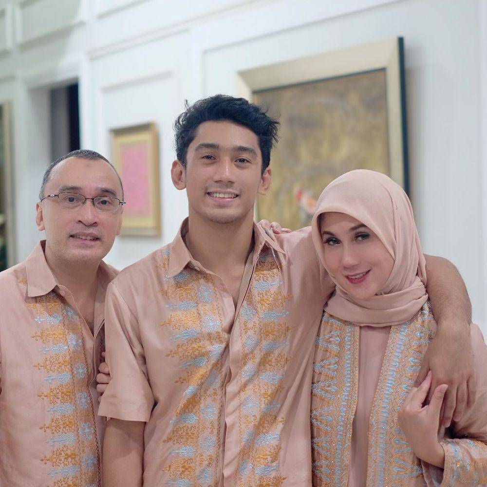 potret keluarga Marini Zumarnis (instagram.com/marinizumarnisreal)