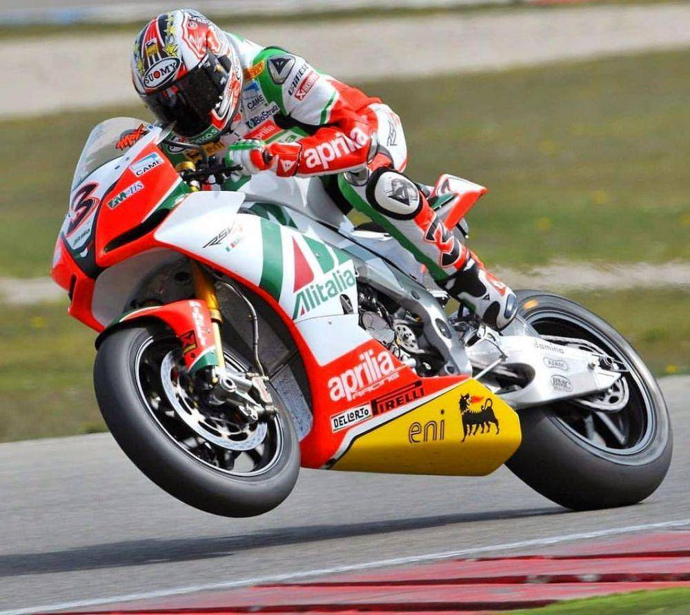 Max Biaggi (instagram.com/maxbiaggiofficial)