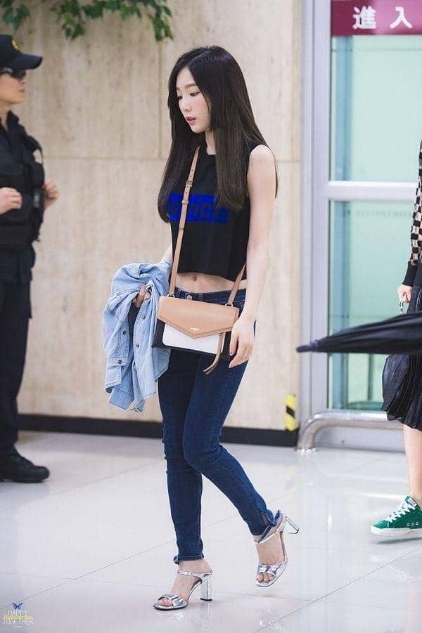 fashion airport Taeyeon SNSD (vietgiaitri.com)
