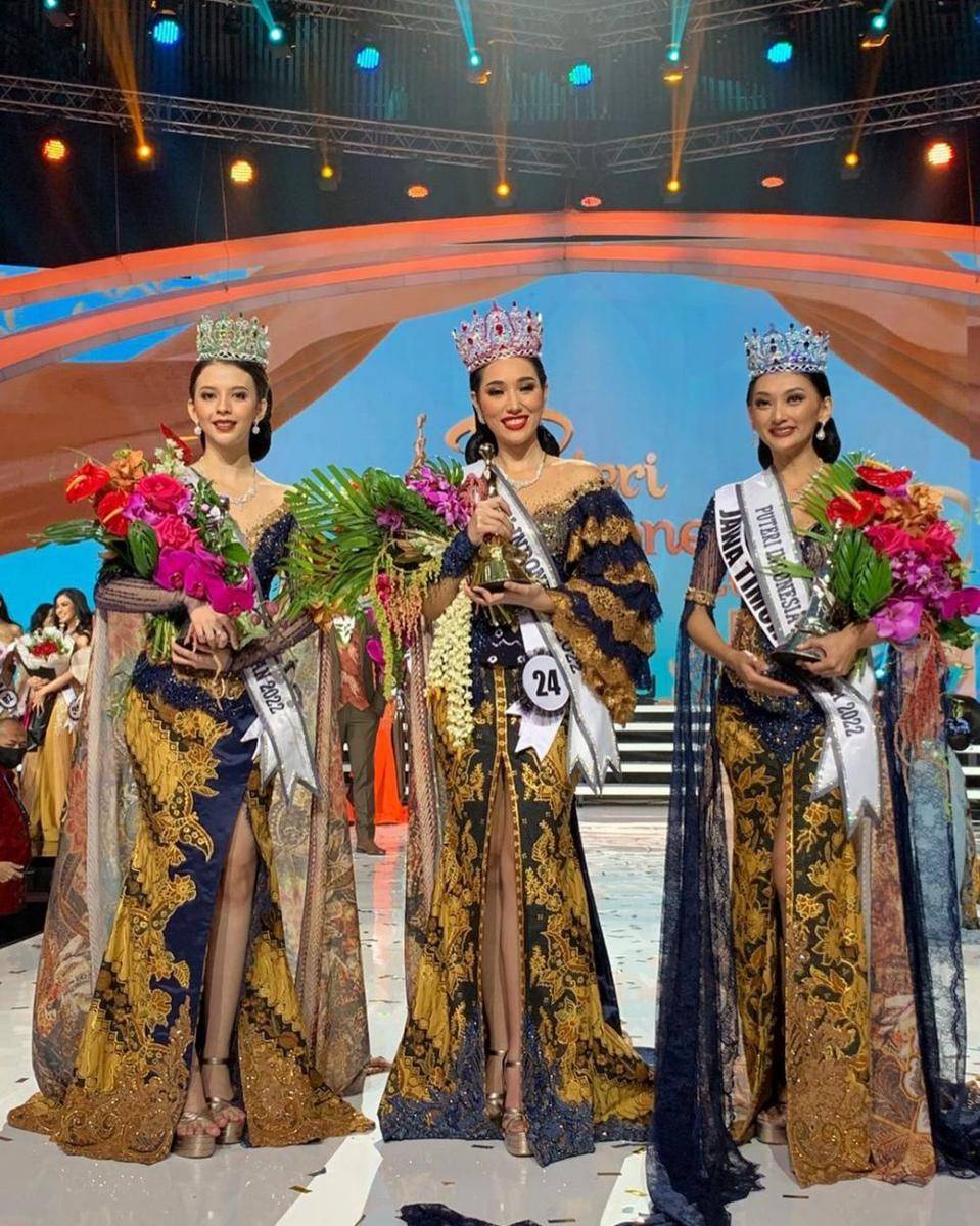 Potret Top 3 Puteri Indonesia 2022 (Instagram.com/bunda.latinas)