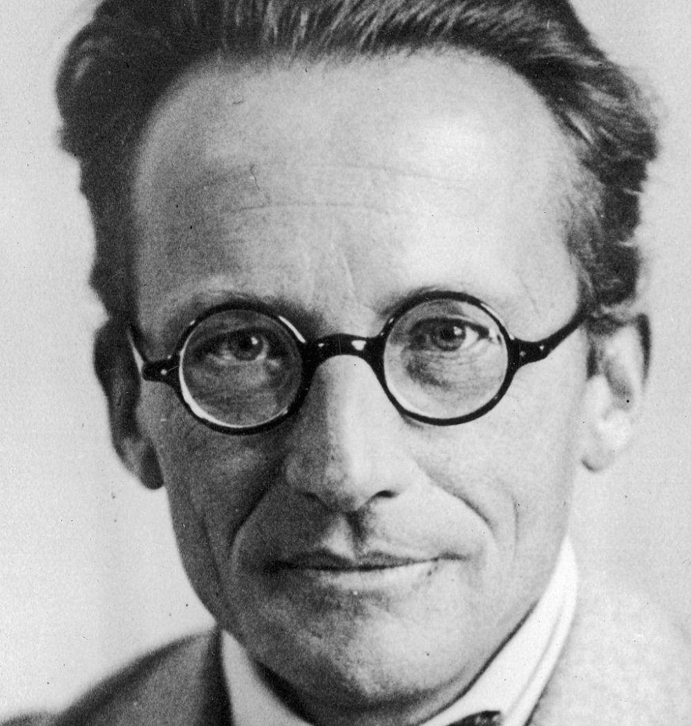 potret seorang fsikawan, filsuf, dan ahli teori ilmiah Austria, Erwin Schrödinger pada tahun 1933 (dok. Narodowe Archiwum Cyfrowe)
