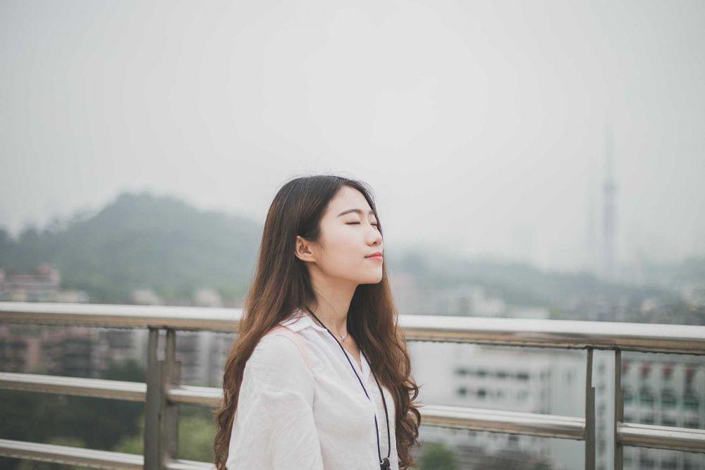 8 Kualitas yang Bikin INFP Menarik Tanpa Berusaha Keras