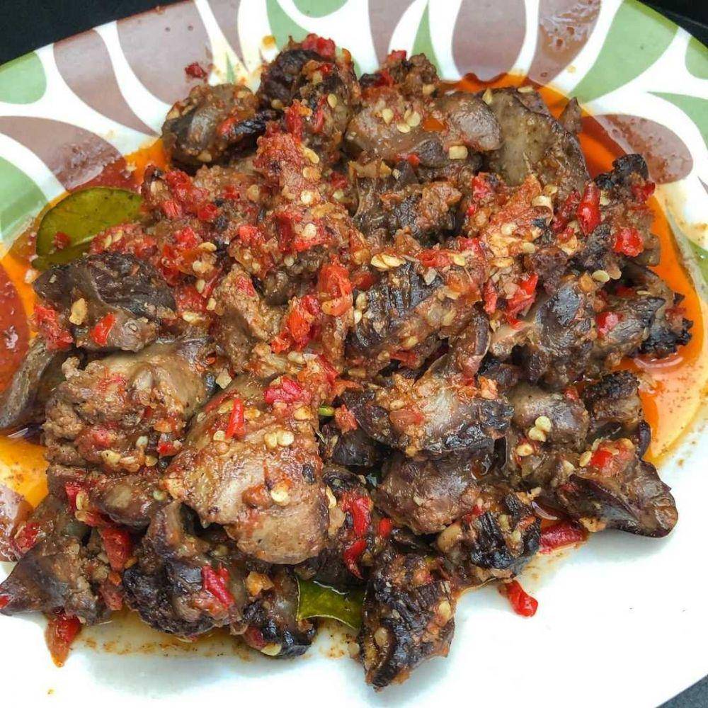 oseng sambal ati ampela (instagram.com/kardioversuskuliner)