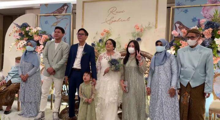 potret Lala kondangan (dok. youtube.com/Queen Lala)