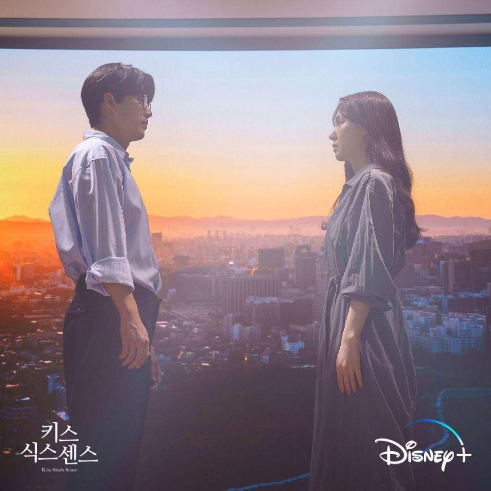 Yoon Kye Sang dan Seo Ji Hye di Kiss Sixth Sense (instagram.com/disneypluskr)