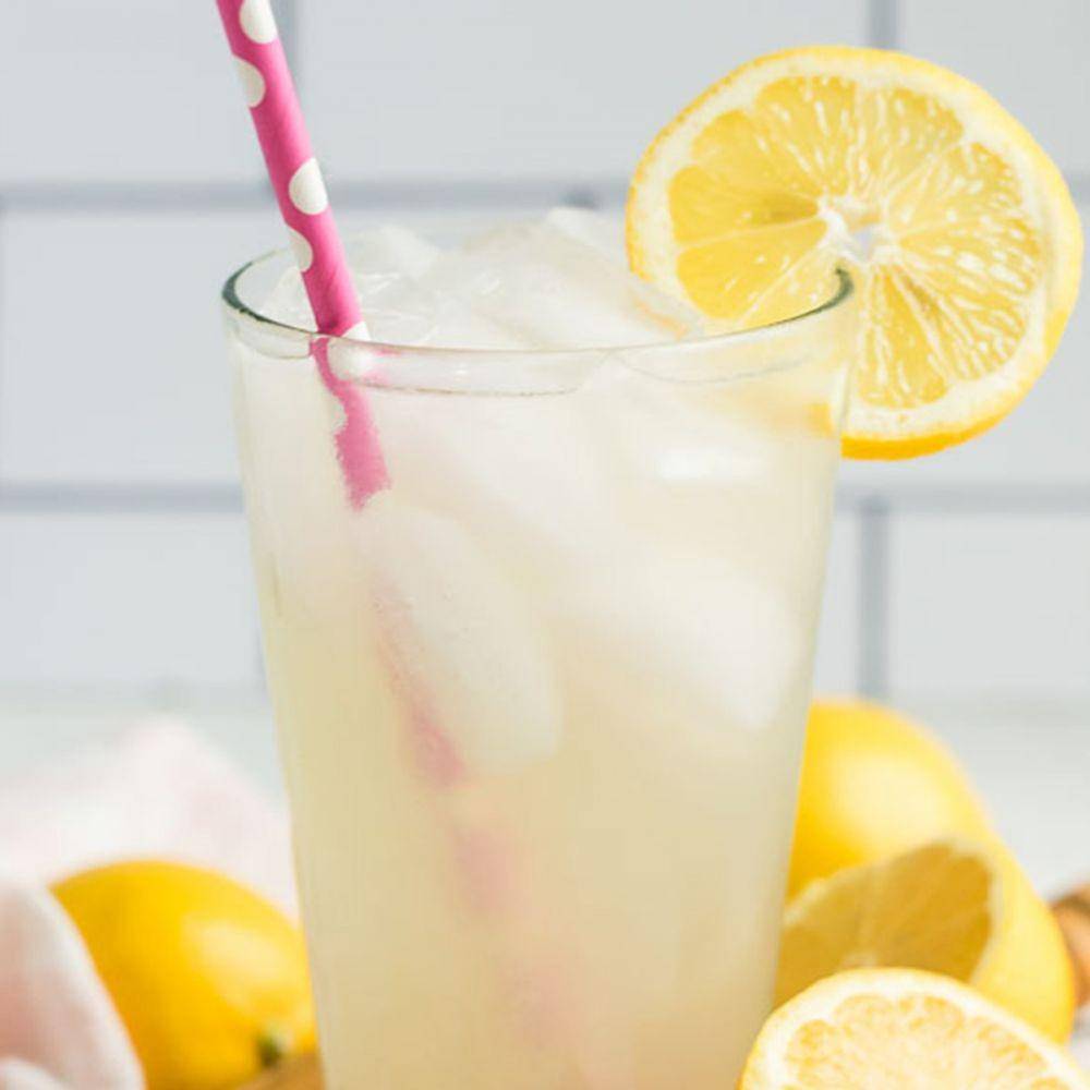 Ilustrasi jus lemon (kitchentreaty.com)