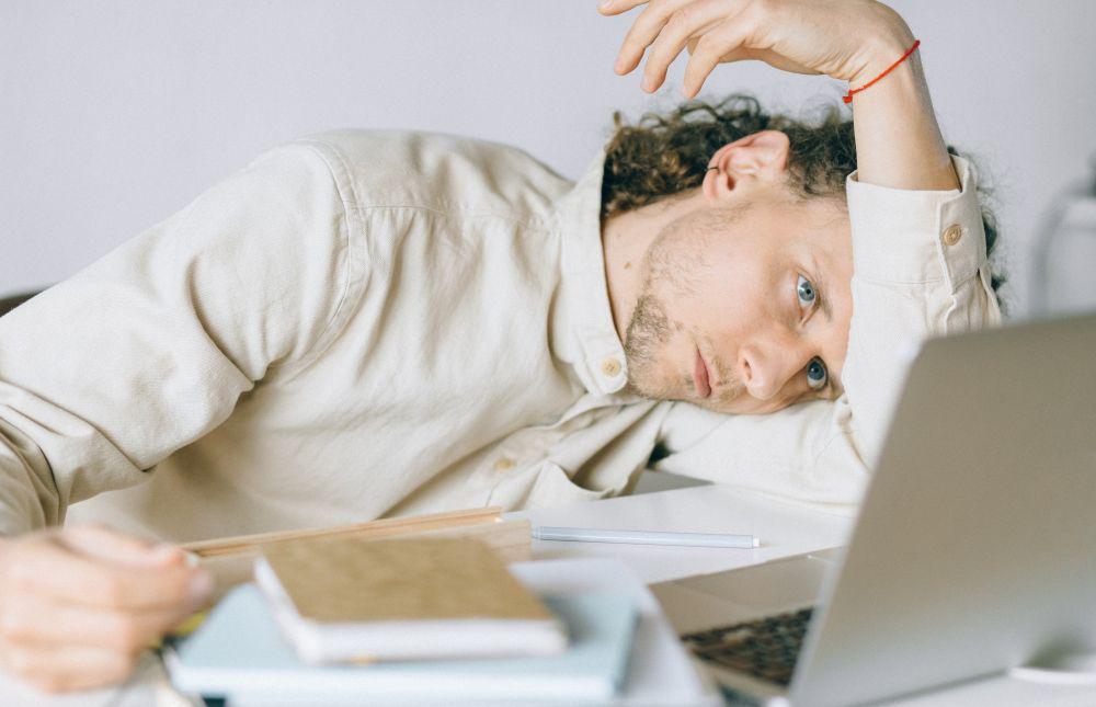 Bingung Cari Referensi Skripsi? 9 Situs Ini Bisa Jadi Penyelamat Kamu
