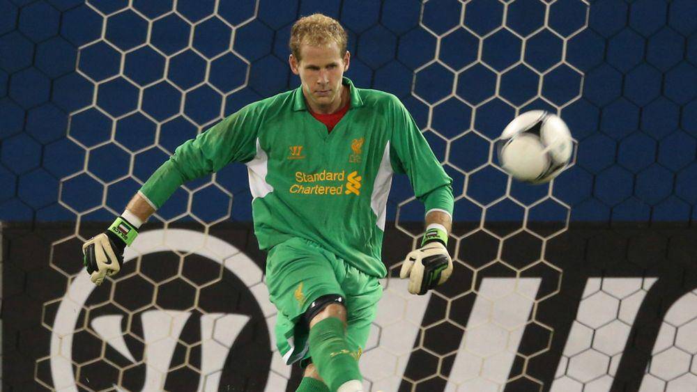 Peter Gulasci bersergama Liverpool (skysports.com)
