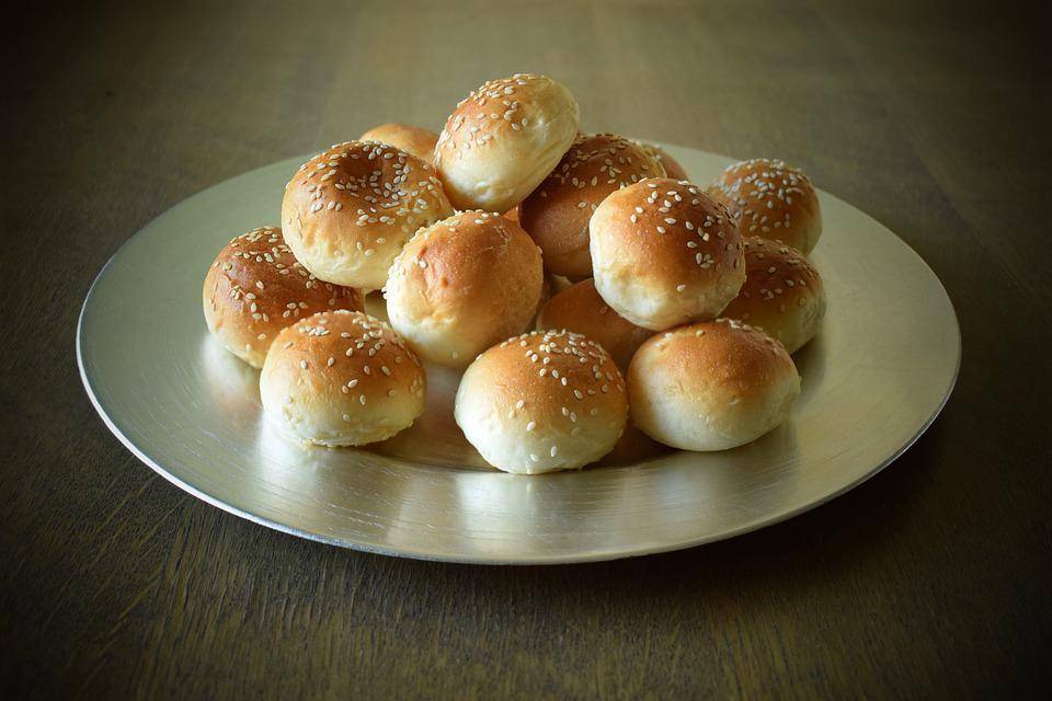 ilustrasi roti goreng wijen (pixabay.com/Pacto Visual)