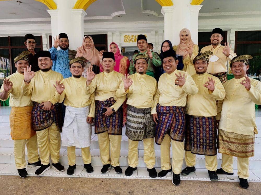 Lebah Begantong (IDN Times/Istimewa)