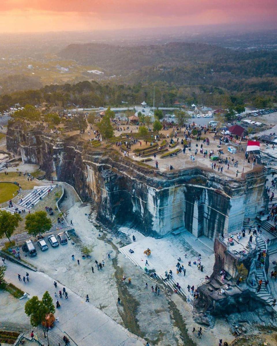 Wisata Tebing Breksi (instagram.com/indrasusantoo)