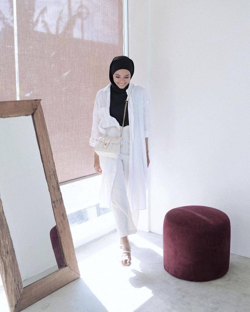 OOTD ngampus ala Ayudia Bing Slamet (instagram.com/ayudiac)