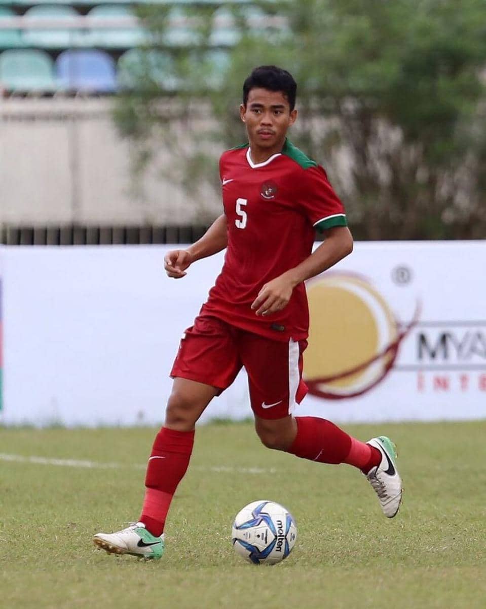 Nurhidayat Haji Haris saat tampil untuk Timnas Indonesia U-19 di ajang AFF Cup U-19 2017 di Myanmar. (Instagram.com/nurhidayatnh32)