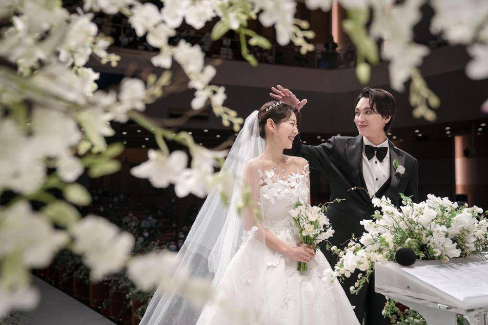 Park Shin-hye dan Choi Tae-joon (@photokyj80 via instagram.com/ssinz7)